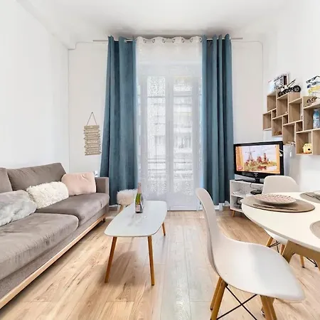 Centre Ville- Superbe T2-cosy-wifi Apartment *