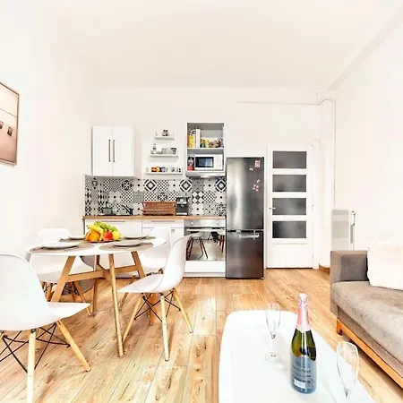 Centre Ville- Superbe T2-cosy-wifi *